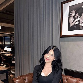 Zia Model/Ex-Model escort in Kuta Bali offers Blowjob ohne Kondom services