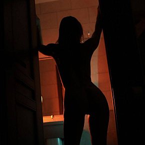 LadyWarsaw Großer Busen escort in Warsaw offers Körperbesamung services