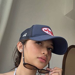 Donna performs Girlfriend Experience (GFE), escort in Manila