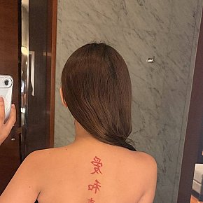 Hot girl in Manila offers Pompino senza preservativo
