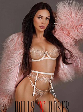 Aliandra All Natural
 escort in London offers Girlfriend Experience (GFE) services