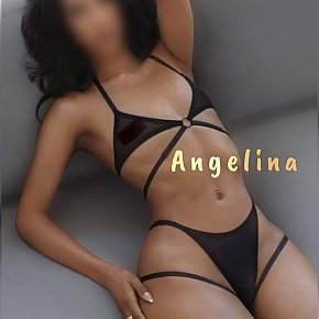 Angelina escort in Montreal offers DUO services