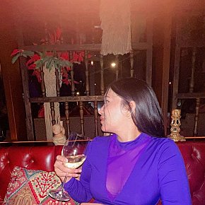 Sara escort in Dubai offers Full Body Sensual Massage services