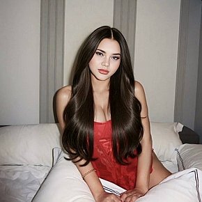 Senlana escort in Jeddah offers Girlfriend Experience (GFE) services