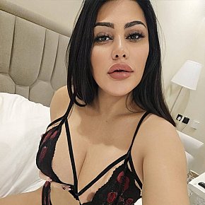 Maria Petite
 escort in Bangkok offers Erotic massage services