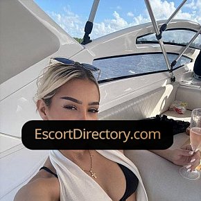 Lana escort in Porto