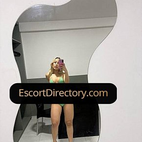 Lana escort in Porto