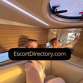 Lana escort in Porto