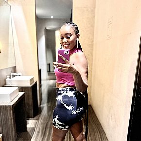 Scarlet-B escort in Doha offers Mistress (soft) services