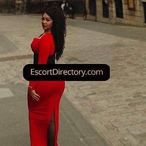 Samya-Neri Prof De Fitness escort in Marseille offers Masturbation services
