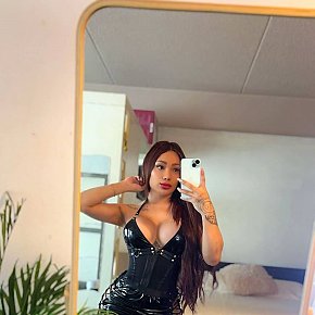 Brittany-wong Super Busty
 escort in Saint-nicolas offers Kissing if good chemistry services