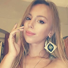 Hot girl in Munich offers sexo oral sem preservativo até finalizar