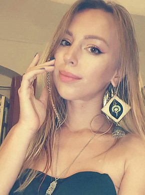 Kiara Petite
 escort in Munich offers Kissing services