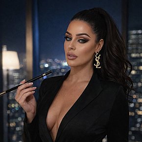 Claudia-Ferrari escort in London offers Dildo/sex toys services