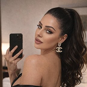 Claudia-Ferrari escort in Graz offers Lenjerie services