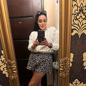 Claudia-Ferrari escort in Monte Carlo offers Lingerie services