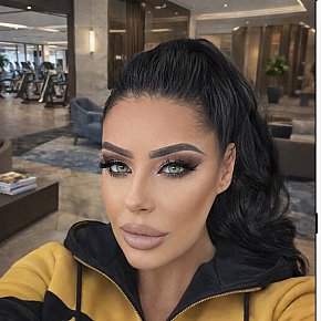 Claudia-Ferrari escort in Marseille offers Girlfriend Experience (GFE) services