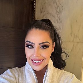 Claudia-Ferrari escort in Monte Carlo offers Lingerie services