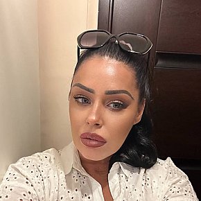 Claudia-Ferrari escort in Monte Carlo offers Lingerie services