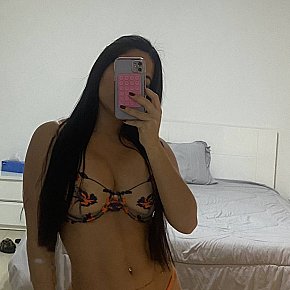 Laura Model /Ex-model
 escort in Manama