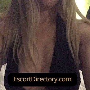 Polina Mature escort in Bern offers Fingering services