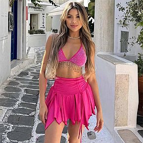 Mirela All Natural
 escort in Dubai offers Girlfriend Experience (GFE) services