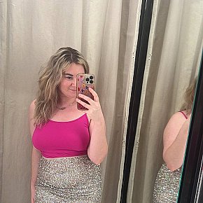 Abu-Dhabi-Queen Großer Busen escort in Abu Dhabi offers Erotische Massage services