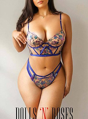 Diana All Natural
 escort in London offers Girlfriend Experience (GFE) services
