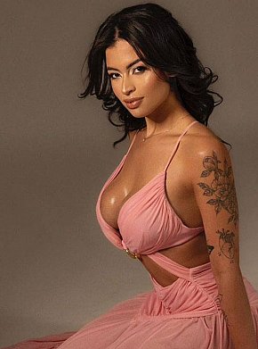 Danza College Girl
 escort in London offers Handjob services