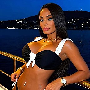 Mizona All Natural
 escort in London offers Girlfriend Experience (GFE) services