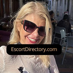 Cloe Mature escort in Dublin offers Cum on Face services