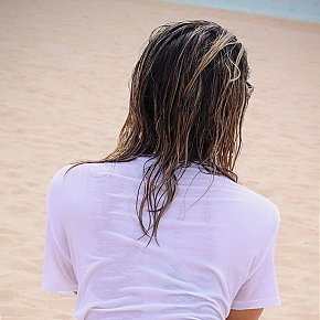 Laiz-Lisboa-party Pequeña Y Delgada escort in Lisbon offers Juegos con dildo
 services