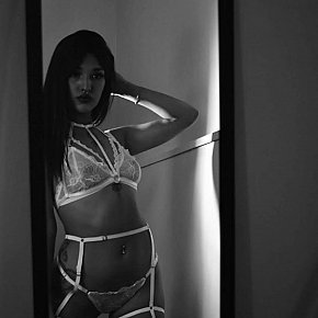 SALINA Vip Escort escort in Roissy (CDG airport) offers 69 Position services