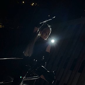 Lady-Lika-DIFC escort in Dubai offers Lingerie services