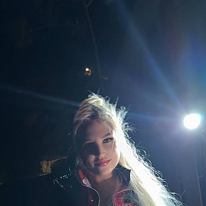 Lady-Lika-DIFC escort in Dubai offers Lingerie services