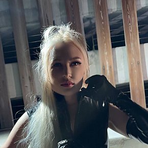 Lady-Lika-DIFC escort in Dubai offers Lingerie services