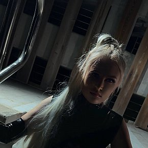 Lady-Lika-DIFC escort in Dubai offers Lingerie services