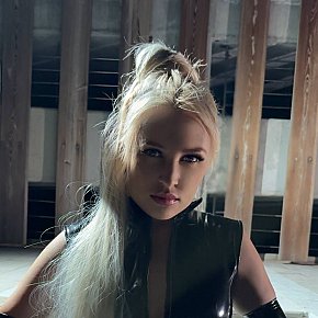 Lady-Lika-DIFC escort in Dubai offers Lingerie services