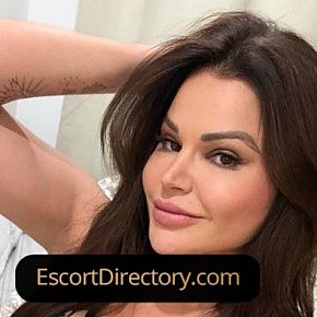 Nina-Dior escort in Madrid offers Experiência com garotas (GFE) services