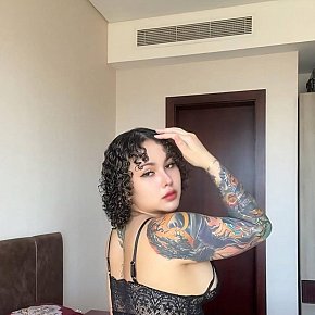 Katy escort in Manama offers Erotic massage services