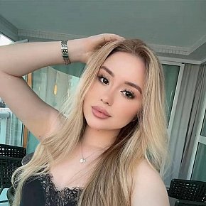 Gaby escort in Singapore City offers Girlfriend Experience (GFE) services