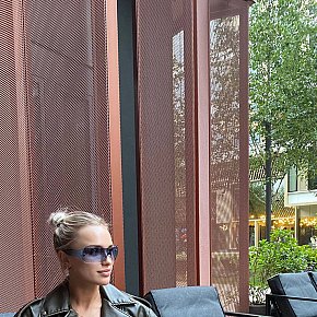 Milanaanna Model /Ex-model
 escort in Warsaw offers Cumshot on body (COB) services