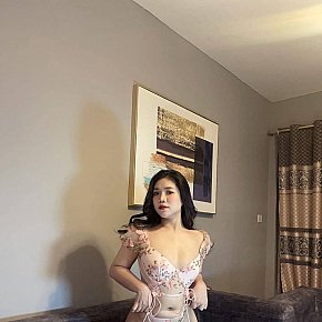 Emily escort in Dubai offers Sborrata in bocca services