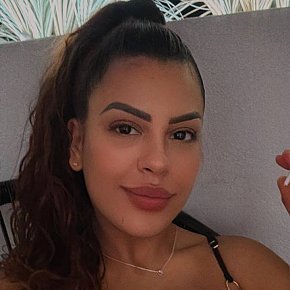 Ruiva Muscular
 escort in London offers Cum in Mouth services