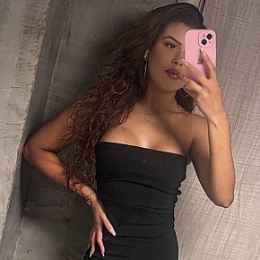 Ruiva Muscular
 escort in London offers Cum in Mouth services