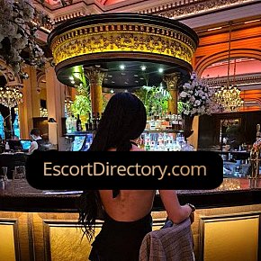 Lucy escort in Edinburgh offers DUO services
