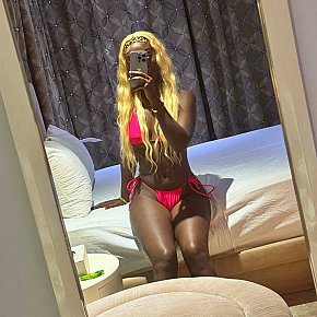 Sweetie-Ammy Posterior Mare escort in Kampala offers Masaj Senzual Integral services