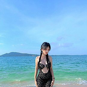 Lona escort in Hanoi