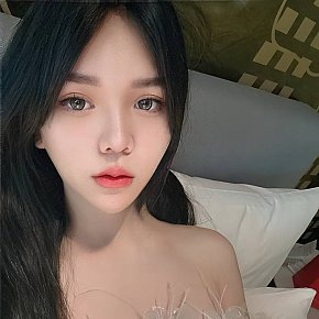 Lona escort in 