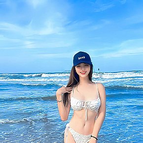 Lona escort in 